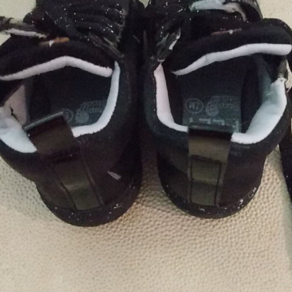 Shoes - Picture 7 of 7